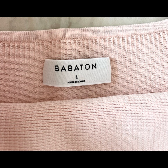 aritzia Babaton
Sculpt Knit Squareneck Cropped Tank - Picture 3 of 7